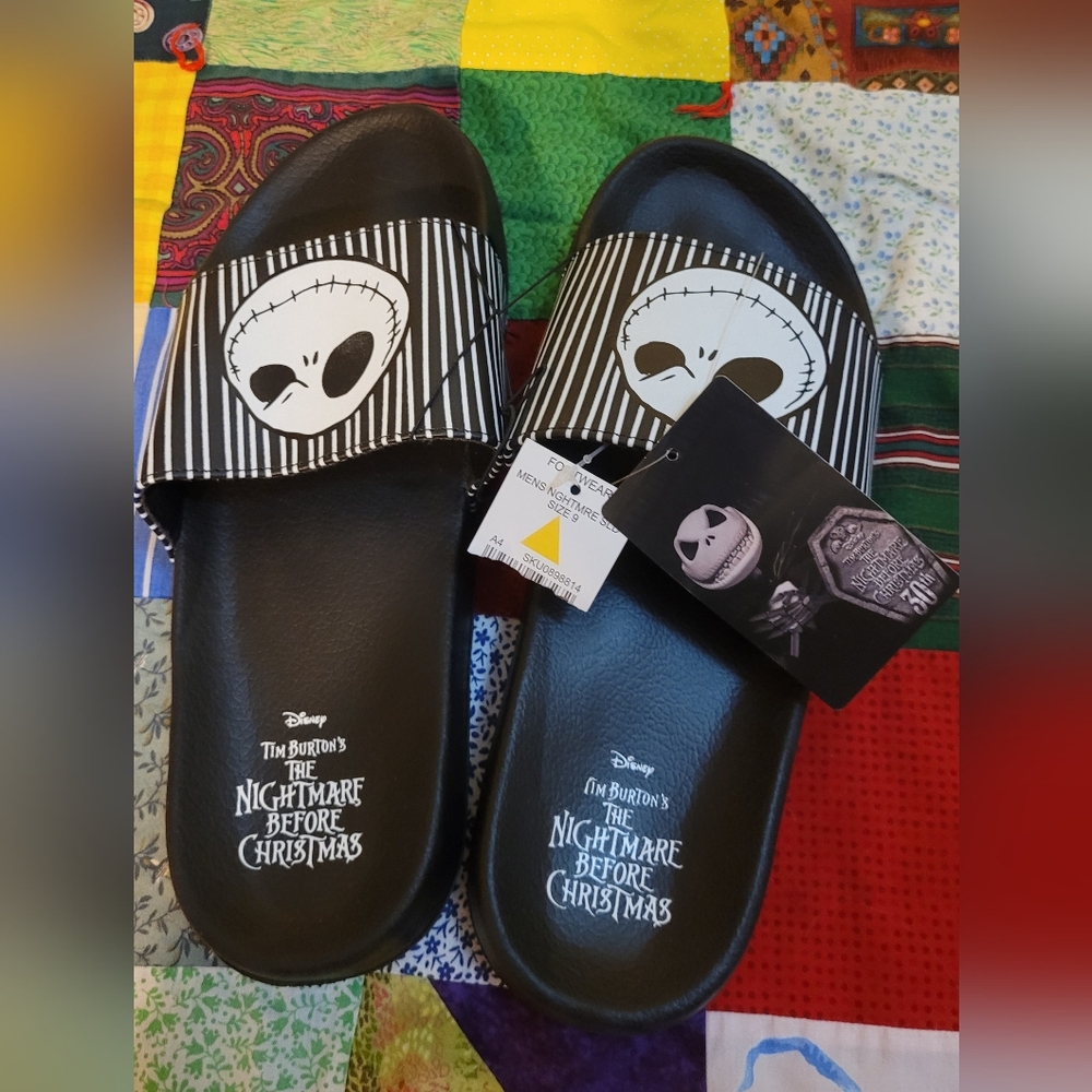 Nightmare Before Christmas/Mens/Slides/slip on!